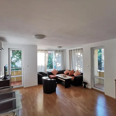 Apartament By The Sea Garden *